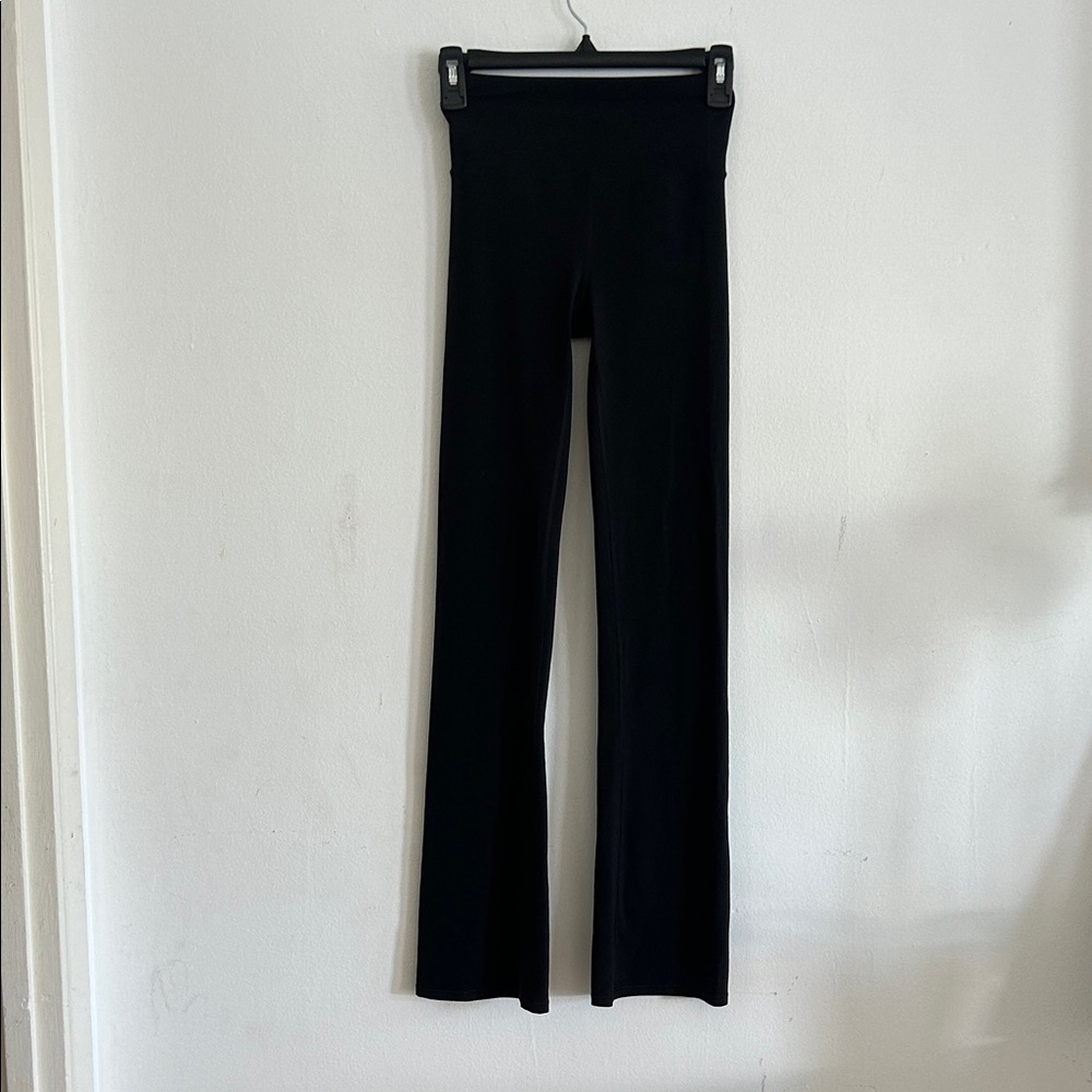 Vuori Black Flare Wide Leg Jeans